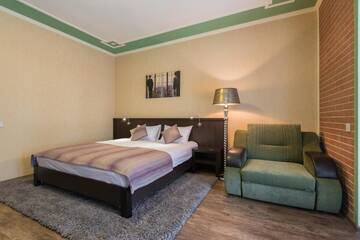 Фото номера Большой двухместный номер с 1 кроватью Отель Green Villa г. Гора 8