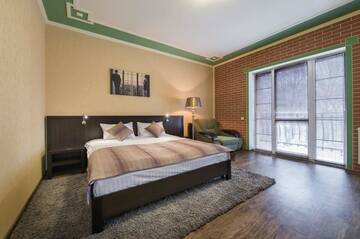 Фото номера Двухместный номер с 1 кроватью и балконом Отель Green Villa г. Гора 6